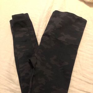 Spanx black camo print leggings